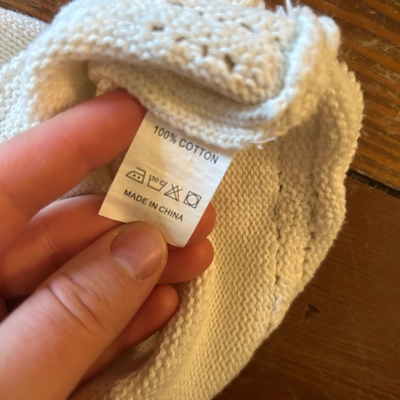 Knit Daisy Spring Dress - Picture 3 of 3